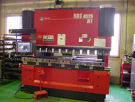 ブレーキプレス | 設備紹介 | 株式会社末広工業